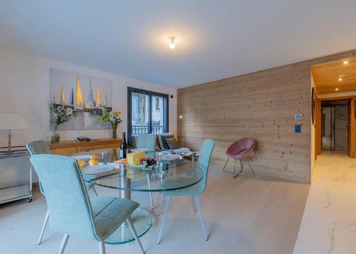 Le Royal Straton - Happy アパート *